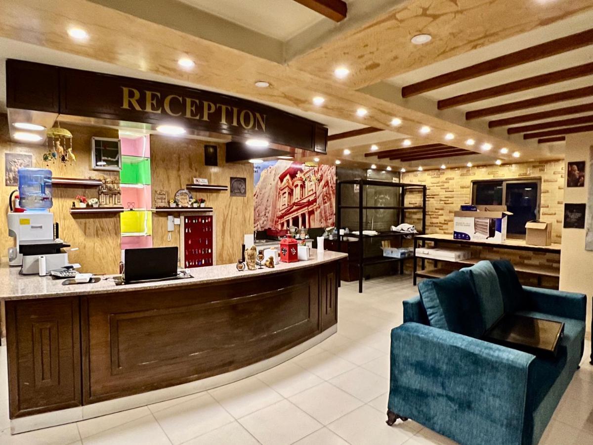 Raqeem Hotel Vádi Músza Kültér fotó